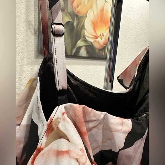 City Chic Austin Floral midi dress size XL/22 - Picture 9 of 13